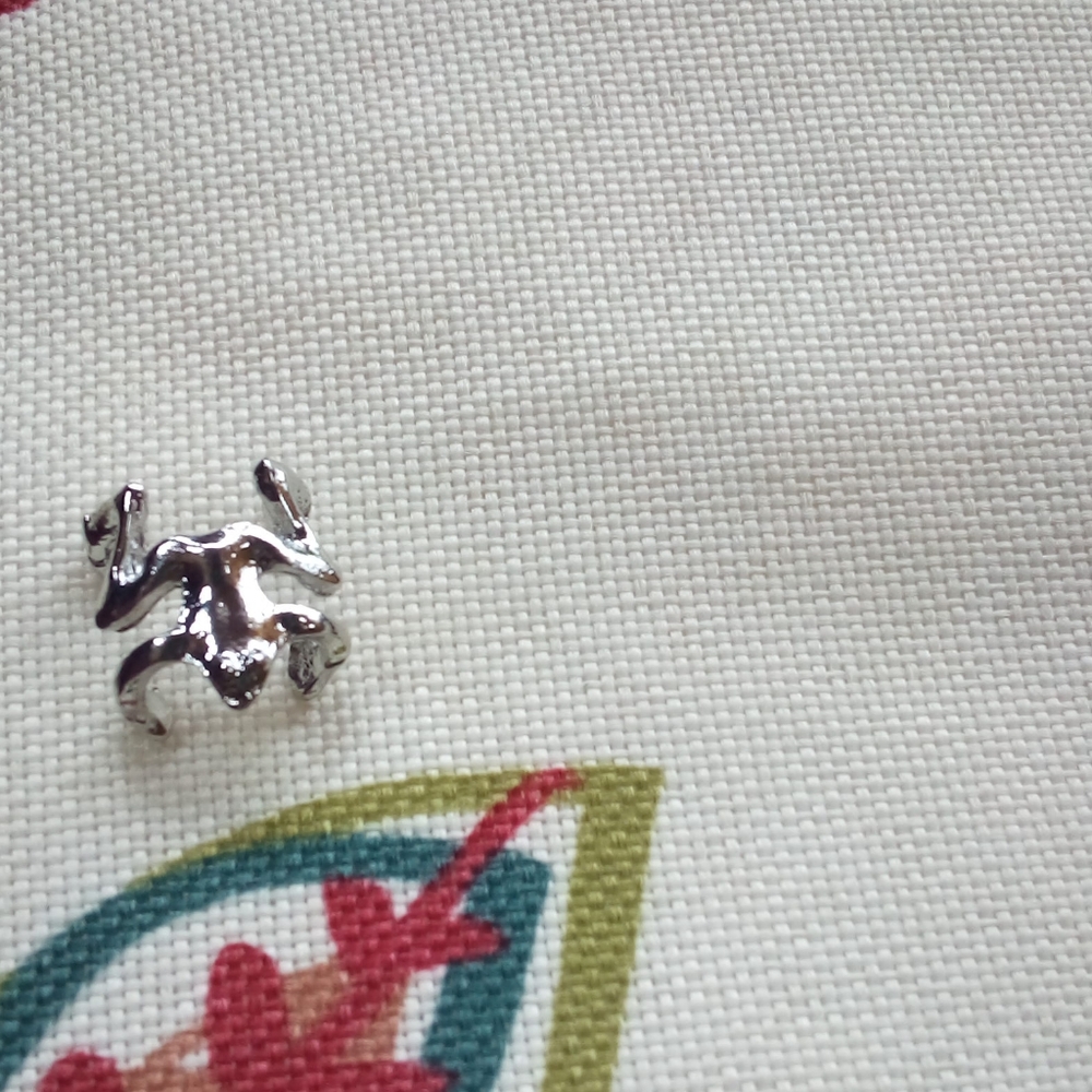 Frog ear cuff - Picture 4 of 5